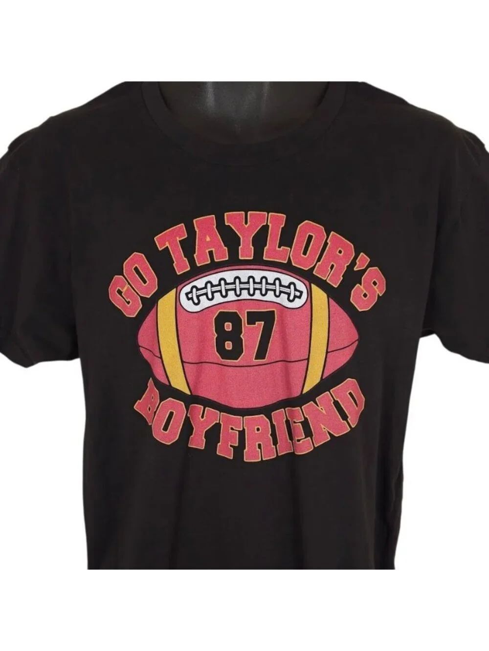 Go Taylors Boyfriend T Shirt Mens Size Medium Black NFL Football